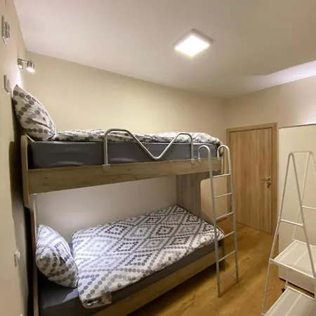 Hostel Dolphin *