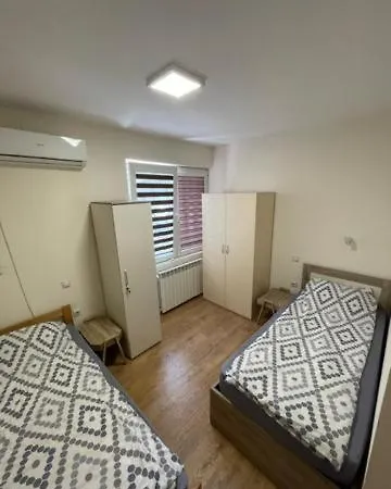 Hostel Dolphin Szkopje